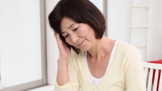 保険外診療で白い詰め物をしたのに、虫歯が再発してしまった、というご相談