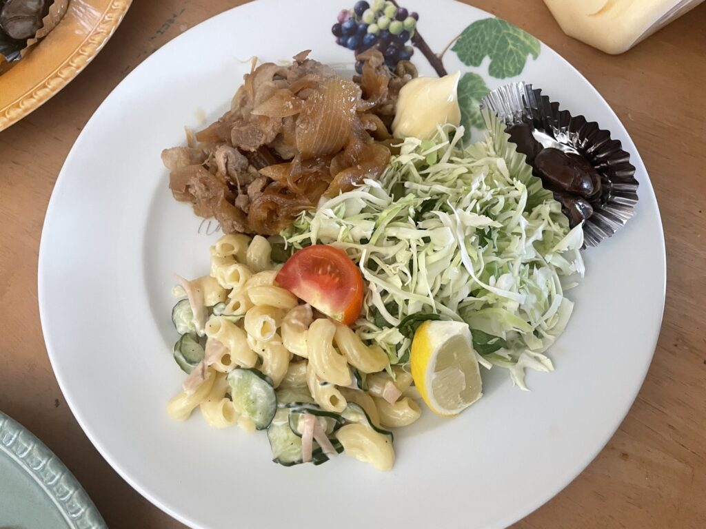 香川県高松市の職場のまかないご飯｜吉本歯科医院の今日のお昼ご飯